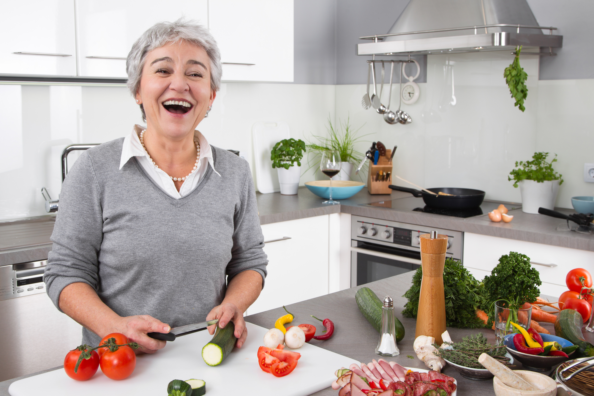 Tu negocio de comida en casa siempre debe ser legal, seguro y rentable.